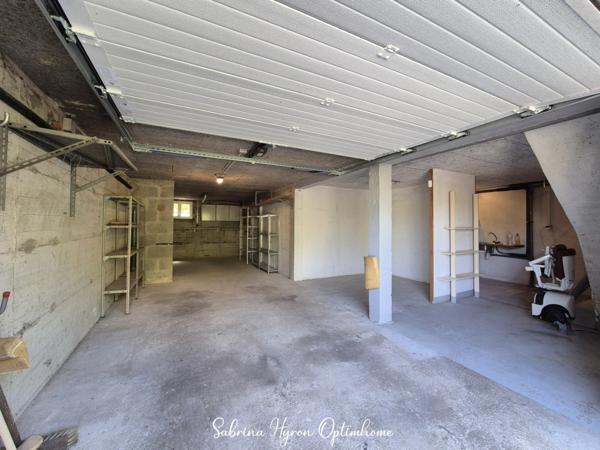 HERBIGNAC Centre, charmante maison contemporaine de 133m2 sur une parcelle de 1458m2