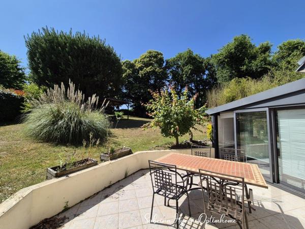 HERBIGNAC Centre, charmante maison contemporaine de 133m2 sur une parcelle de 1458m2