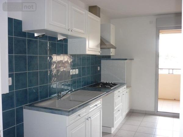 Appartement à louer à Bourg-en-Bresse dans l'Ain (01000), ref : T3 LTO 2ème