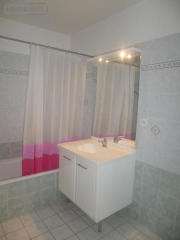 Appartement à louer à Bourg-en-Bresse dans l'Ain (01000), ref : T3 LTO 2ème