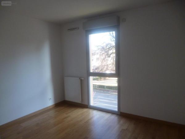 Appartement à louer à Bourg-en-Bresse dans l'Ain (01000), ref : T3 LTO 2ème
