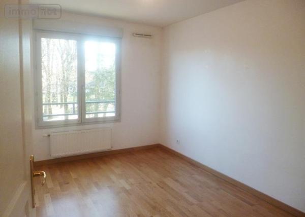 Appartement à louer à Bourg-en-Bresse dans l'Ain (01000), ref : T3 LTO 2ème