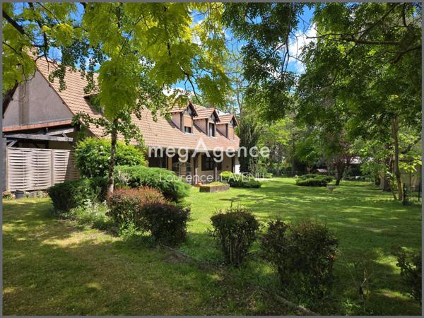 Maison à THEVET-SAINT-JULIEN, 36400 - 7 pièces 208m²