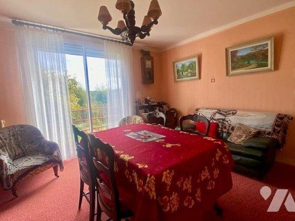 Au c?ur de Chateaubriant (44) 
Située dans un secteur résidentiel, cette maison allie confort ...