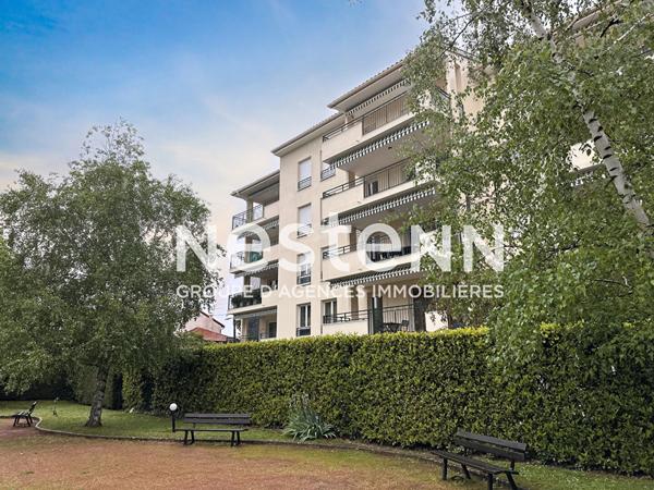 Appartement 2 pièces rez de jardin 1 chambre avec Terrasse parking et cave - 69500 BRON