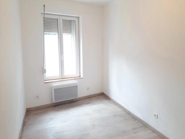 Immeuble de rapport 3 appartements à BOHAIN EN VERMANDOIS 02110