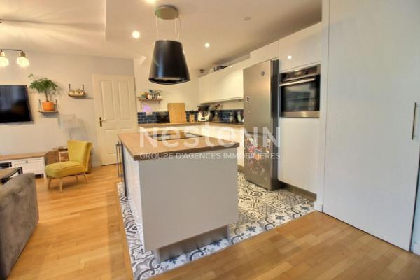 Appartement Lyon 8, duplex familial, 4 pièces avec balcon, garages