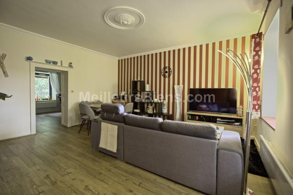 Grand appartement neuf avec balcon pour investir 137000 € à Sampans