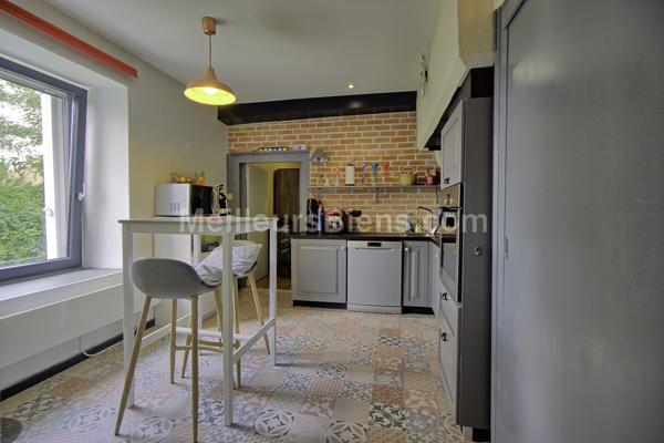 Grand appartement neuf avec balcon pour investir 137000 € à Sampans
