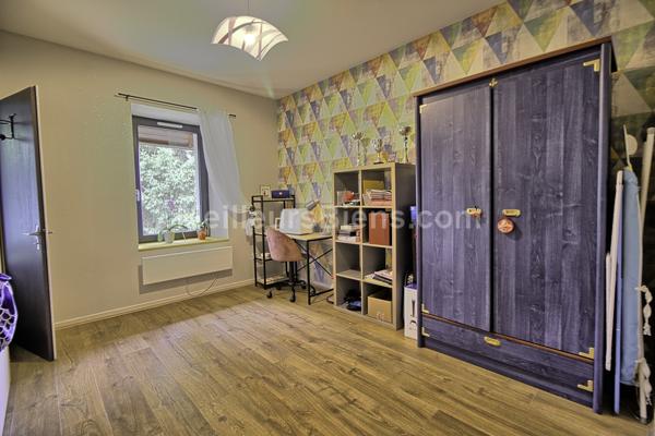 Grand appartement neuf avec balcon pour investir 137000 € à Sampans