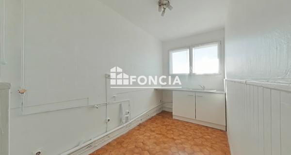 Location Appartement 2 pièces 42.5 m² - Aulnay-sous-bois 93600