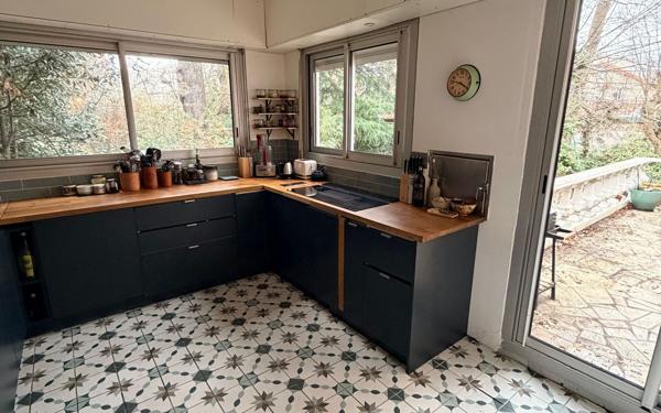 Maison à vendre    7 pièces • 143,42 m2 Champigny-sur-Marne