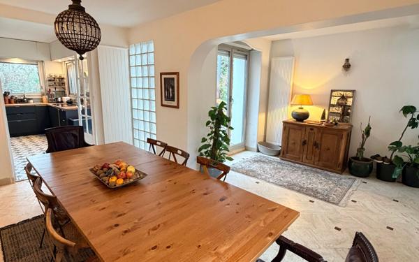 Maison à vendre    7 pièces • 143,42 m2 Champigny-sur-Marne