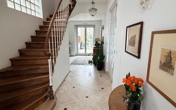 Maison à vendre    7 pièces • 143,42 m2 Champigny-sur-Marne