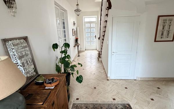 Maison à vendre    7 pièces • 143,42 m2 Champigny-sur-Marne