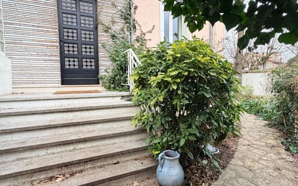 Maison à vendre    7 pièces • 143,42 m2 Champigny-sur-Marne