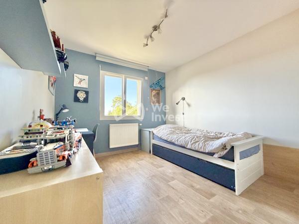 Villa de type 5 de 2013, sous-sol et terrasse et jardin clos.