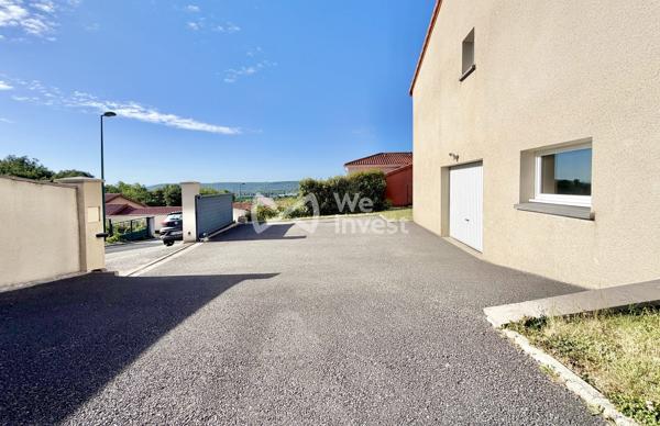 Villa de type 5 de 2013, sous-sol et terrasse et jardin clos.