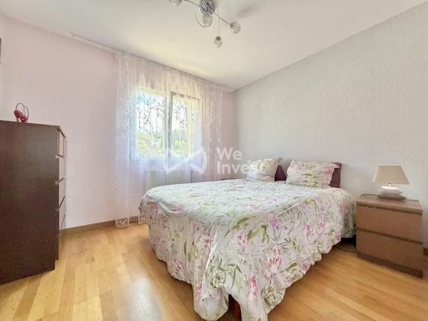Villa de type 5 de 2013, sous-sol et terrasse et jardin clos.