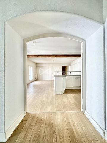 Appartement de type 3 de 77m2 à rafraichir.