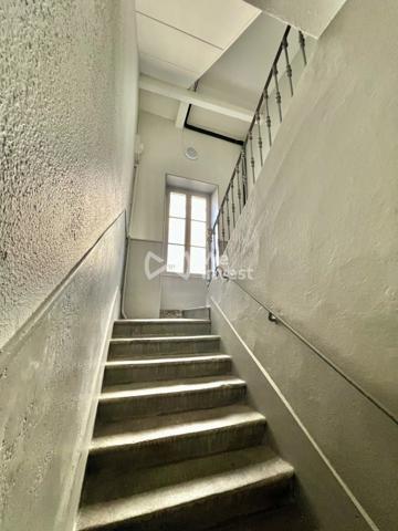 Appartement de type 3 de 77m2 à rafraichir.