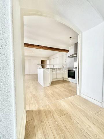 Appartement de type 3 de 77m2 à rafraichir.
