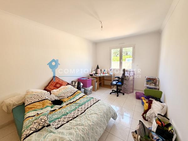 Villa 4 pièce(s) 3 chambre(s) 110 m²