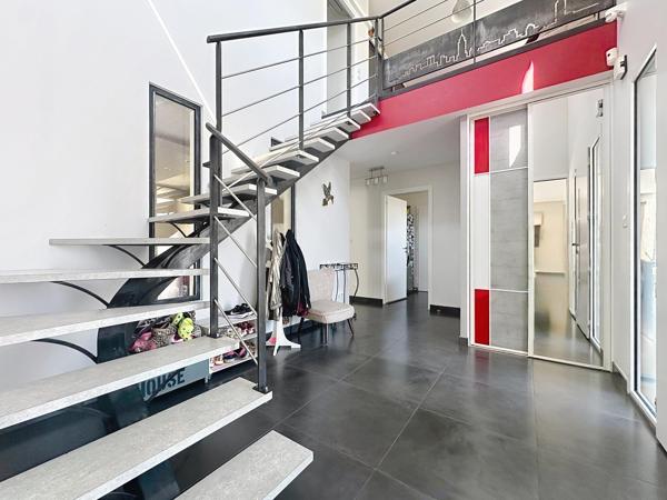 Elégante propriété de 195m² avec piscine