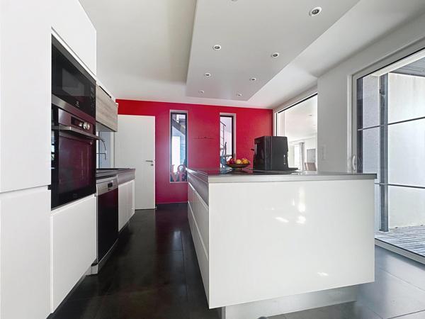 Elégante propriété de 195m² avec piscine