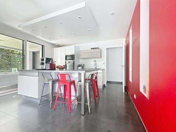 Elégante propriété de 195m² avec piscine
