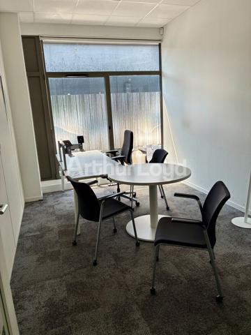 Bureaux à vendre ou à louer à La Chapelle-d'Armentières climatisés et prêts à l'emploi