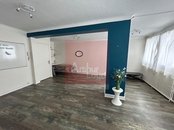 Bureaux lumineux et fonctionnels en plein coeur d'Agen - 44 m2