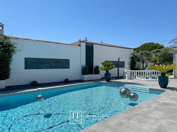Maison
                                                                                                                                                                                                                                                                                                                        6 pièce(s)                                                                                                                                                                                                          4 chambre(s)                                                                                                                                                                                                          267  m²