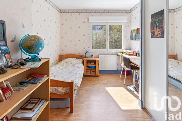 Maison traditionnelle 8 pièces de 190 m² à Nantes (44200)