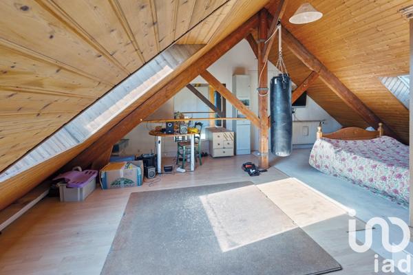 Maison traditionnelle 8 pièces de 190 m² à Nantes (44200)