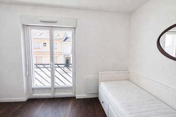 T2 meublé 27 m² - Place du Commando