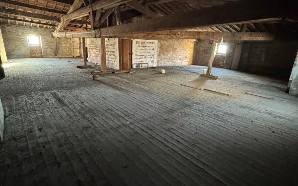 Maison à vendre    2 pièces •  Castelnaudary