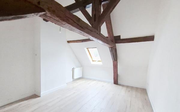 Maison à vendre    4 pièces • 120 m2 Saint-Jean-de-la-Ruelle