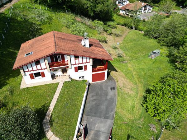 Maison Biriatou 5 pièce(s) 167 m2 Biriatou