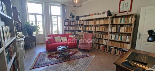 Centre-ville, Ascenseur, Parking et Cave