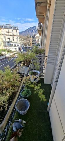 Centre-ville, Ascenseur, Parking et Cave