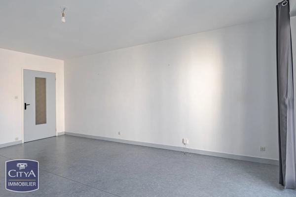 Appartement à vendre 2 pièces 61m² Ballan-Miré (37510)