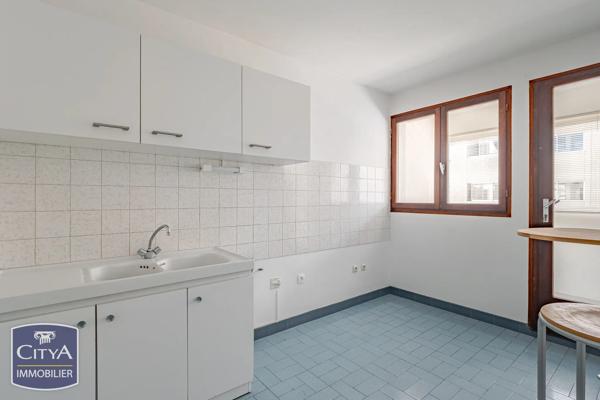 Appartement à vendre 2 pièces 61m² Ballan-Miré (37510)