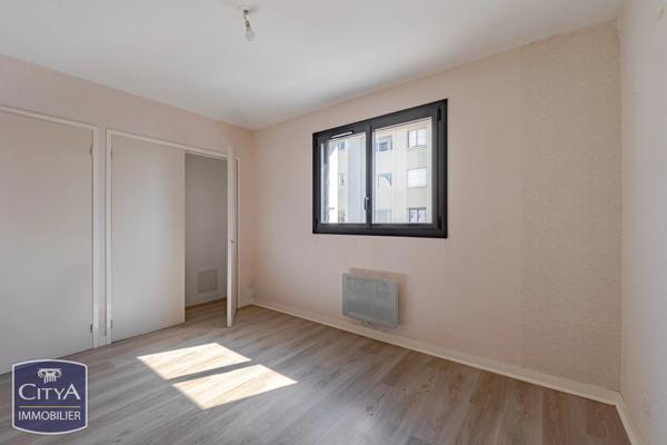 Appartement à vendre 2 pièces 61m² Ballan-Miré (37510)