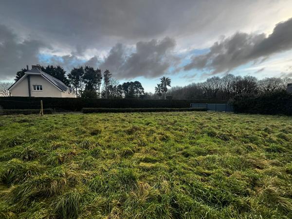 TERRAIN - LA BAULE GUEZY - PROCHES COMMERCES ET CENTRE DE PORNICHET