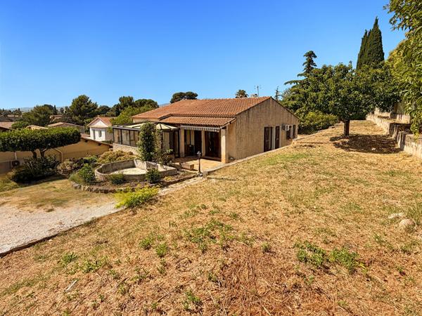 A VENDRE EN EXCLUSIVITÉ Maison T4 de 110 m² sur une belle parcelle de 1015 m² secteur des Aubagnens 13190 Allauch