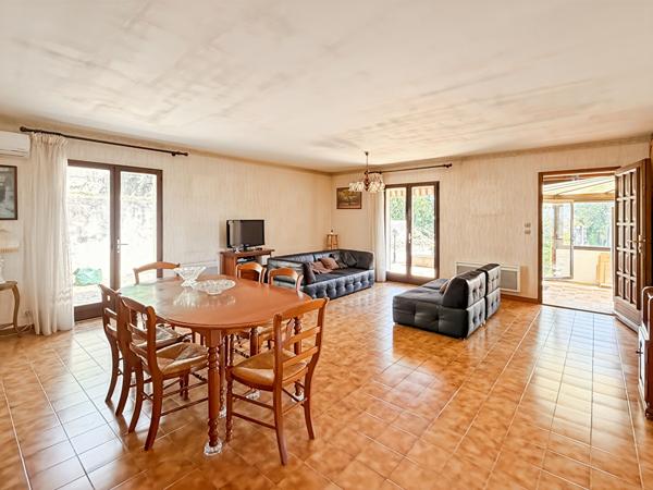 A VENDRE EN EXCLUSIVITÉ Maison T4 de 110 m² sur une belle parcelle de 1015 m² secteur des Aubagnens 13190 Allauch