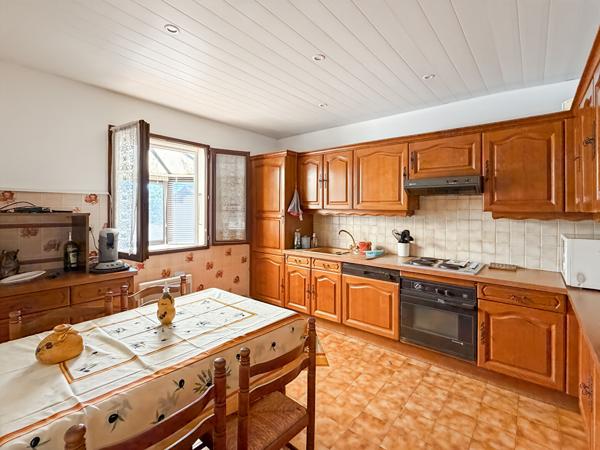A VENDRE EN EXCLUSIVITÉ Maison T4 de 110 m² sur une belle parcelle de 1015 m² secteur des Aubagnens 13190 Allauch