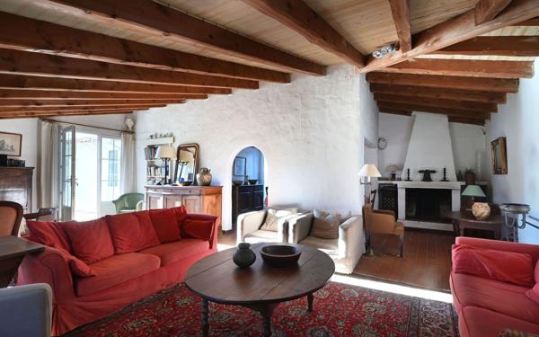 Maison à vendre    8 pièces •  Les Portes-en-Ré