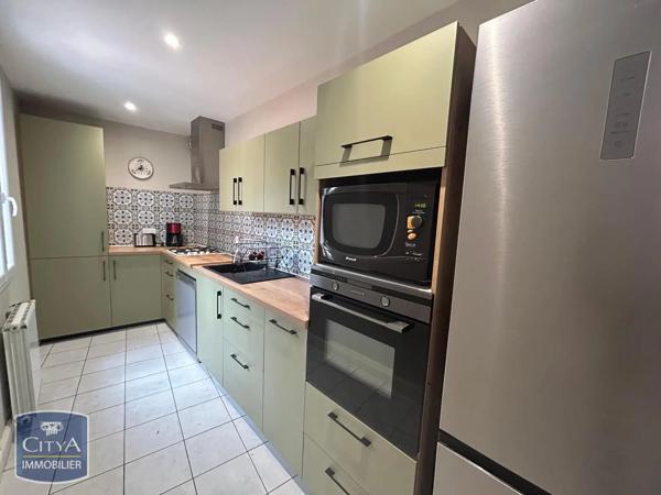 Appartement à louer 3 pièces 65.9m² Albi (81000)